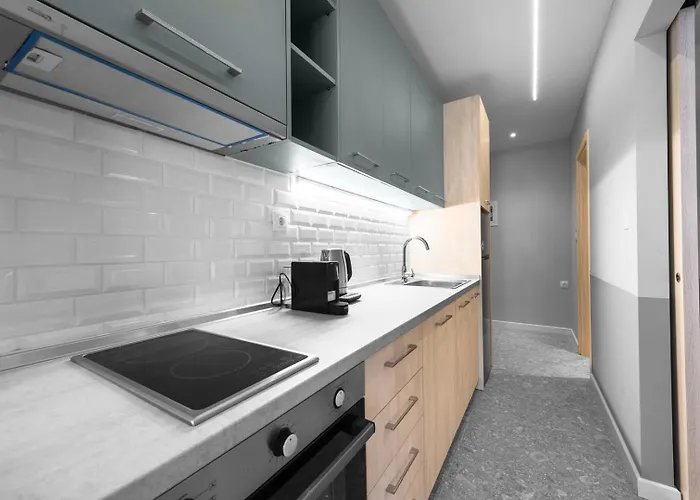 New Yorker, Nilie Hospitality Mgmt Апартаменты *